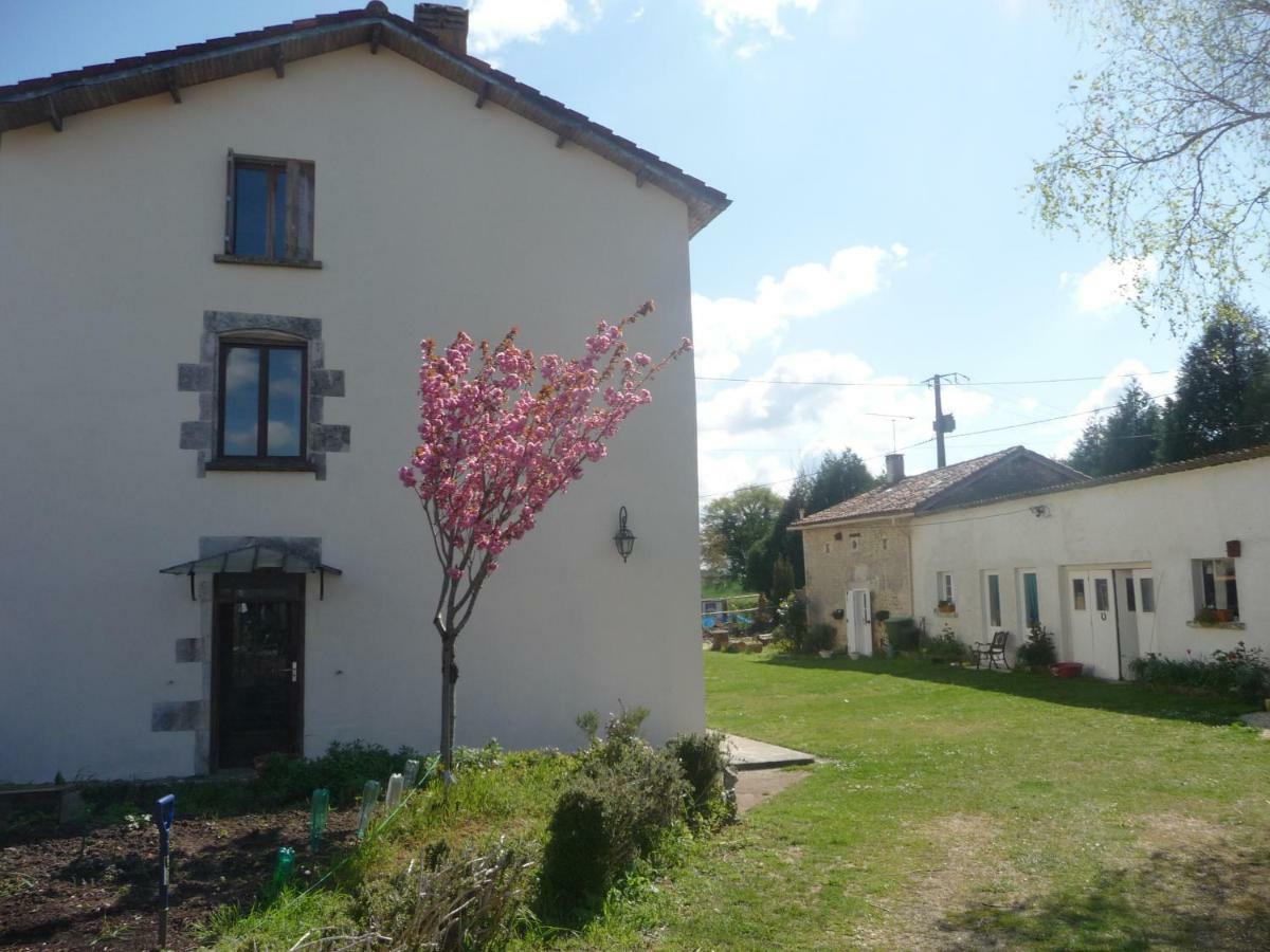 Le Vieux Couvent Villa Deviat Exterior photo